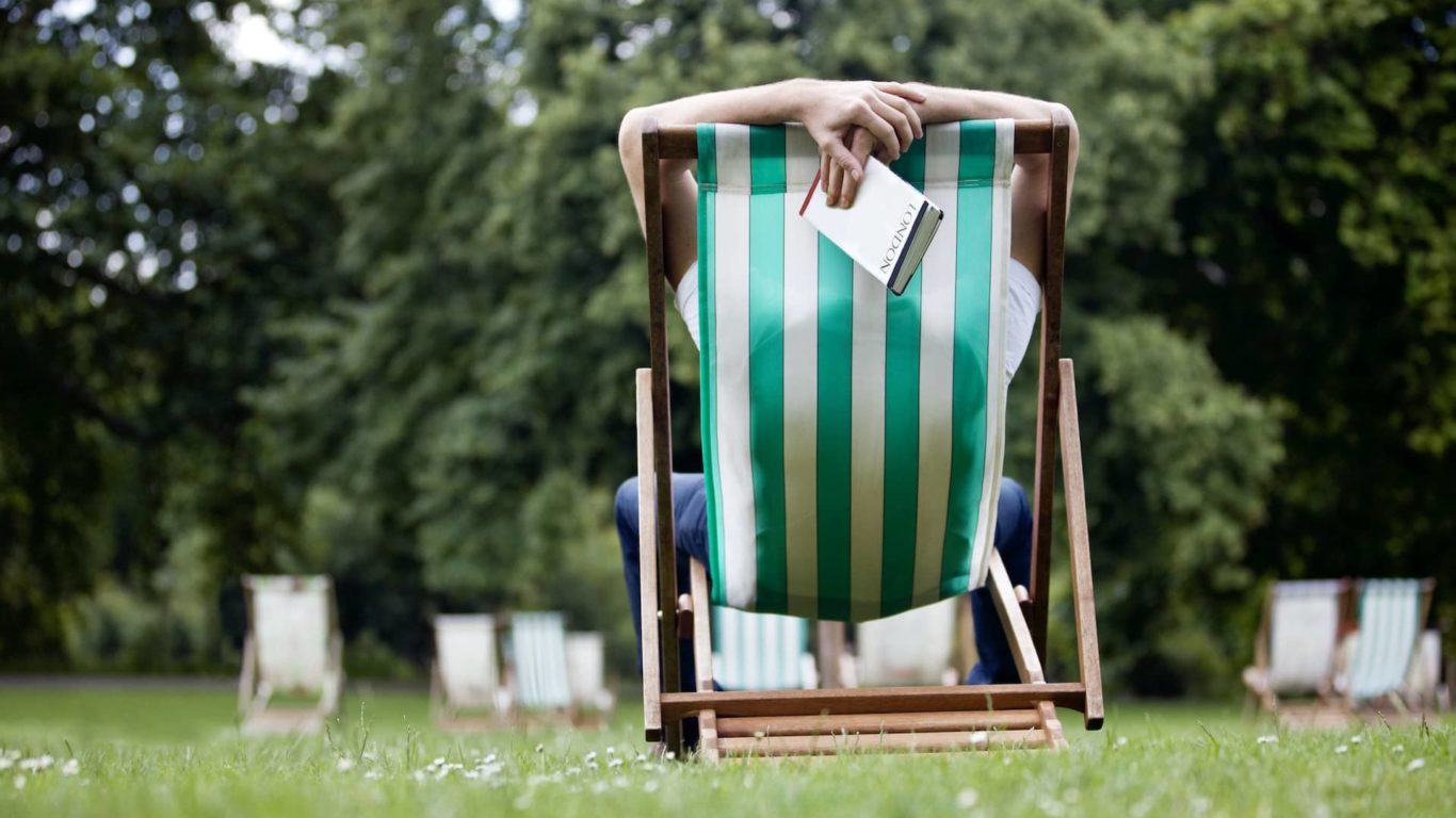 la-west-deckchair-crop-