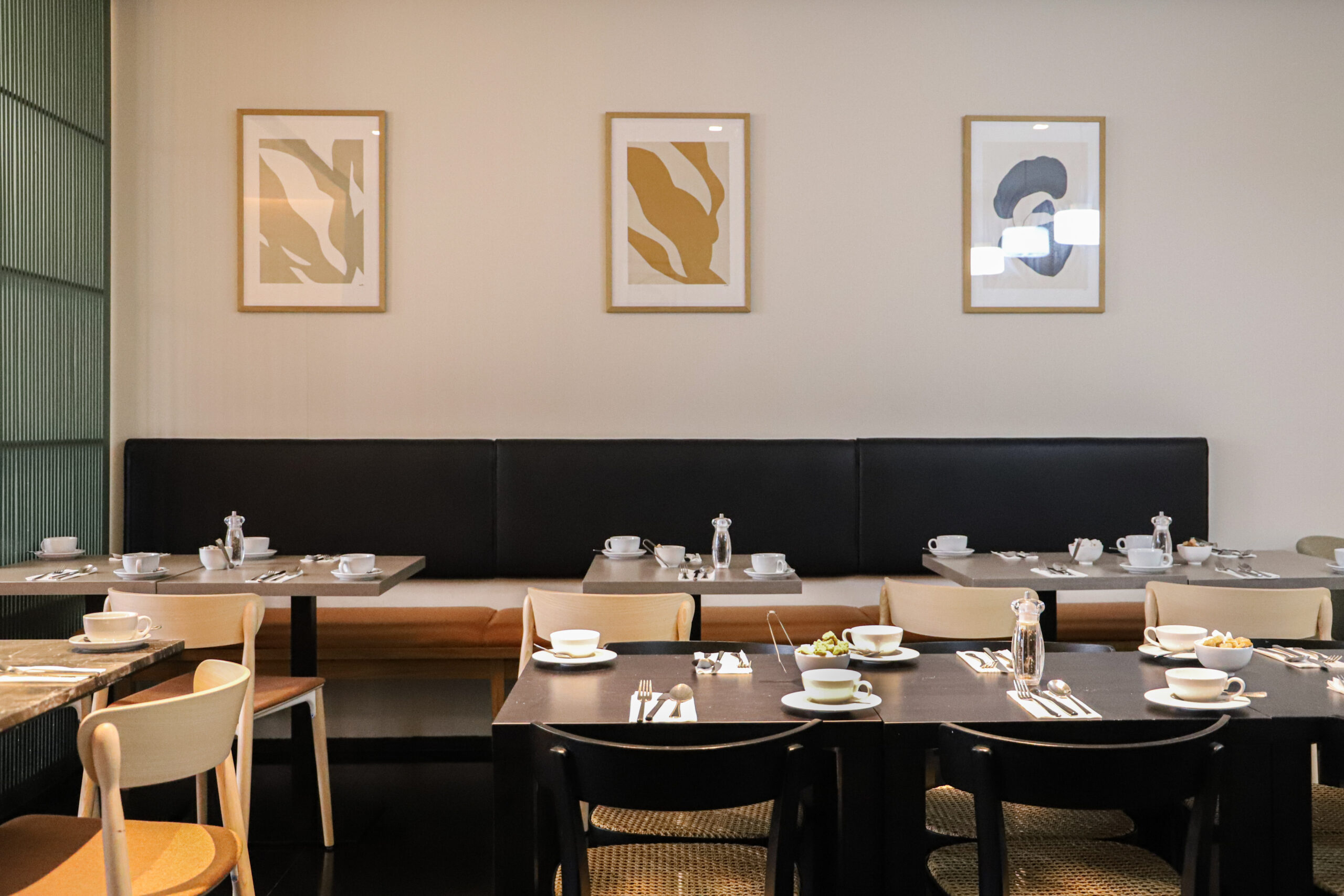 Restaurant Gallery | Terrace Restaurant At La Suite West London