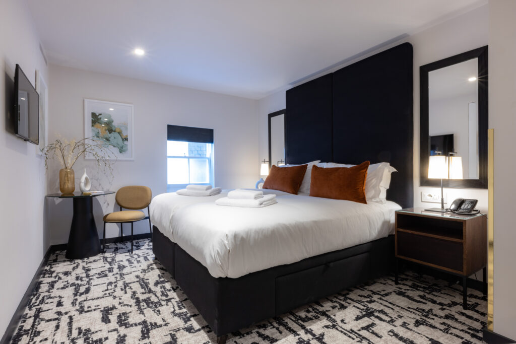 Accessible double and twin rooms